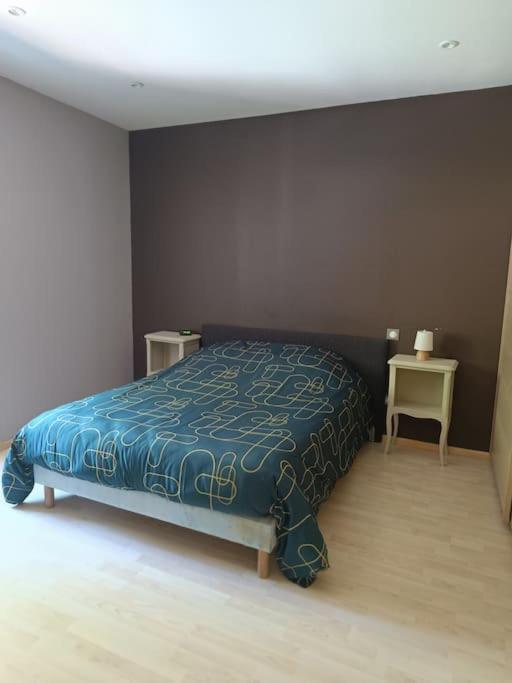 Appartement 2 A 4 Personnes Antraigues Exterior photo